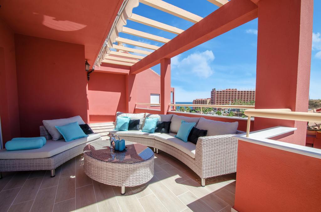 דירות בנאלמדנה Gorgeous 170 Sq.M. Penthouse With Sea View Terraces מראה חיצוני תמונה