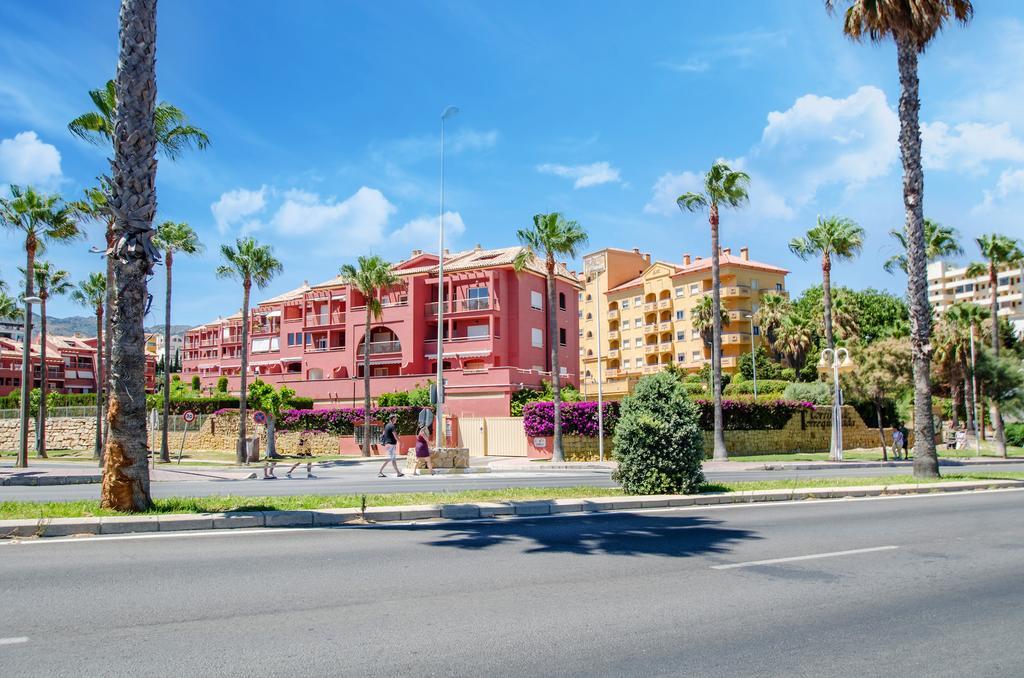 דירות בנאלמדנה Gorgeous 170 Sq.M. Penthouse With Sea View Terraces מראה חיצוני תמונה